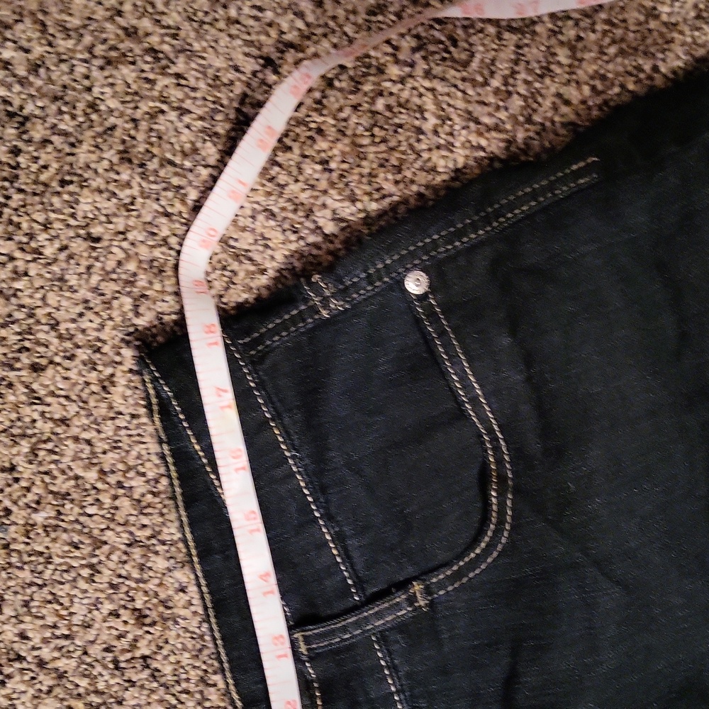 EUC Jeanbay Co dark blue jeans shorts. Size 16 - Picture 4 of 5